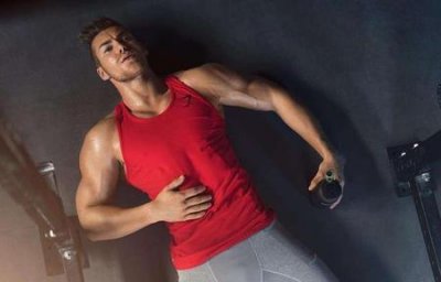 ​深蹲能增强腿部力量吗(练腿可以增强上肢力量吗)