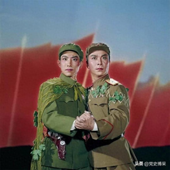 现代京剧经典之《奇袭白虎团》