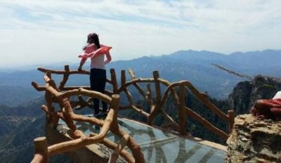 ​白石山世界地质公园：峭壁深谷，怪石峥嵘