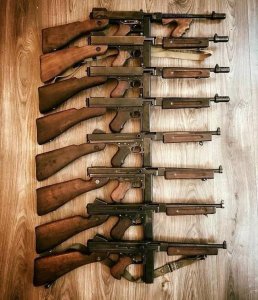 ​世界名枪系列，战场扫帚汤普森冲锋枪，一代经典却有着致命缺点