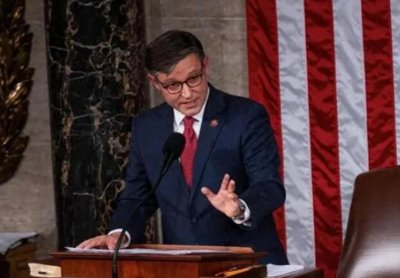 ​迈克·约翰逊赢得过半数票数，当选美国众议院议长