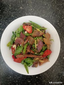 ​零难度5分钟炒腊肉，超下饭！绝了❗️辣椒炒腊肉