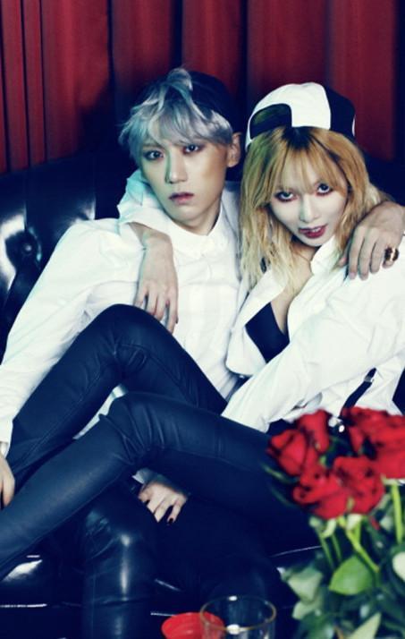 张贤胜疑似和申秀智热恋，早年曾和泫雅自舞台上热吻！