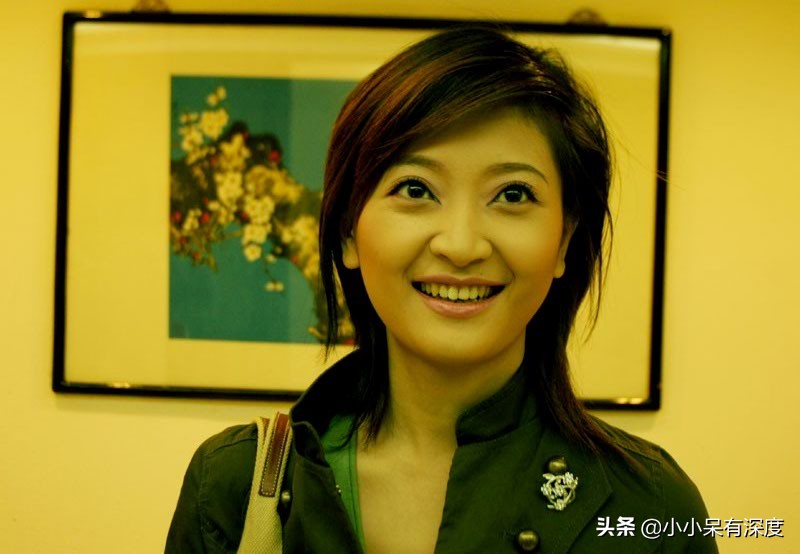 央视财经一姐谢颖颖近照，她的老公到底是谁？40岁生下女儿很幸福