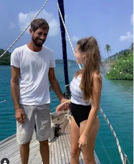 蒋劲夫前女友宣布分手仅半年,如今挺孕肚晒照,收获幸福