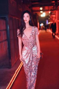 ​朱珠年龄(张鲁一朱珠年龄)