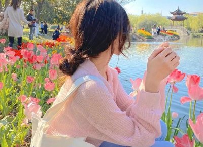 ​48岁大妈相亲要56岁大爷交工资，每月给女儿1000，大爷竟口吐白沫