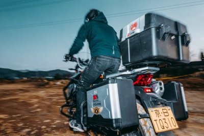 ​1.2万元起，摩旅新手入门的第一辆车：赛科龙RX1S