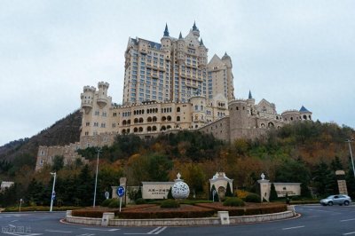 ​大连五天四晚跟团游，专业导游带你省心畅游，人均费用一目了然！